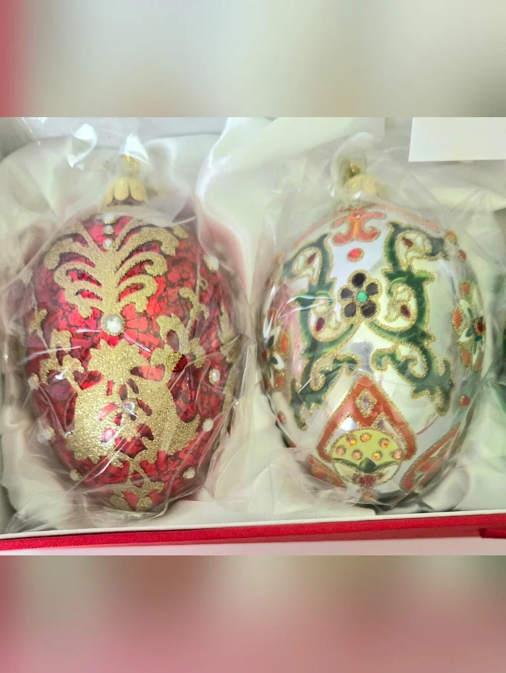 JOAN RIVERS SET OF 4 HAND PAINTED JEWELED GLASS EGG SHAPE ORNAMENTS IN BOX